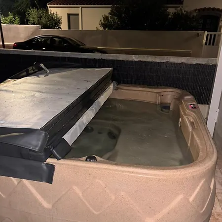 Magnifique Moderne Jacuzzi 4 3 Salle De Bain Proche Centre Activite 乐巴凯尔斯